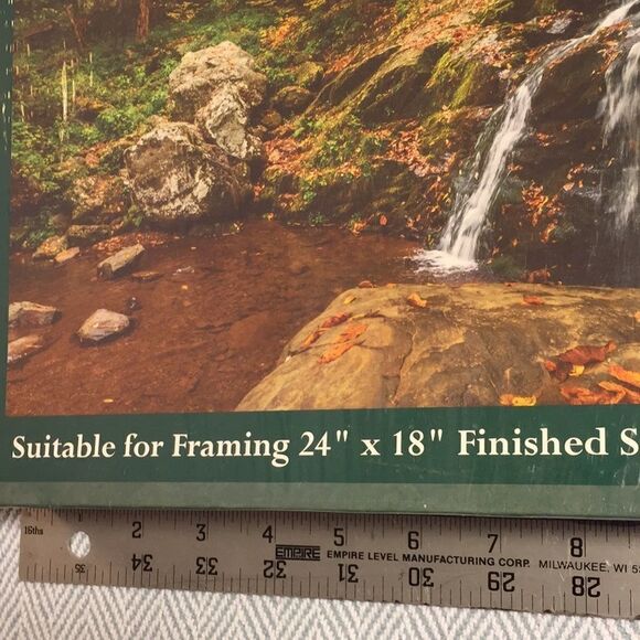 NIB SHENANDOAH Nat’l Park Puzzle, 550 pieces New In Box - Picture 3 of 8